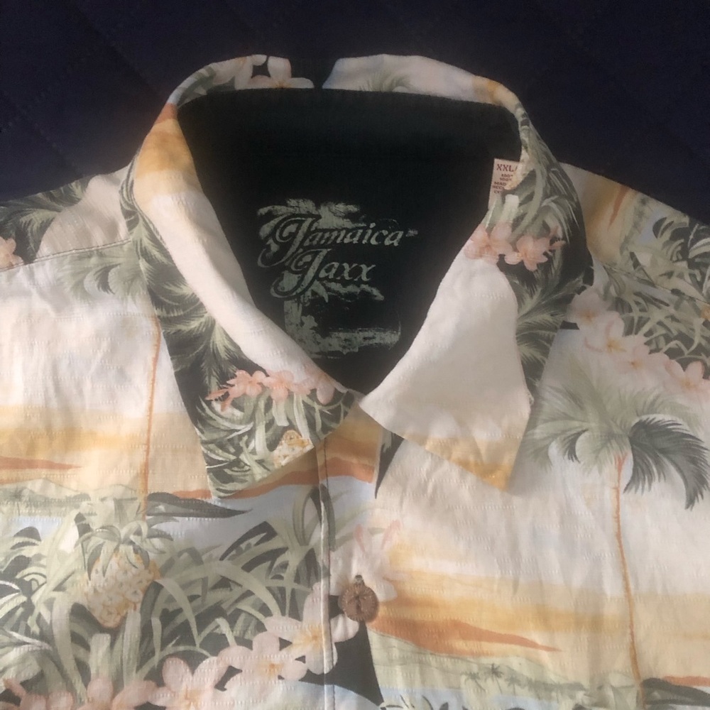 Jamaica Jaxx White Tropical Print Button-Down with Green Palm Motif - Picture 2 of 3